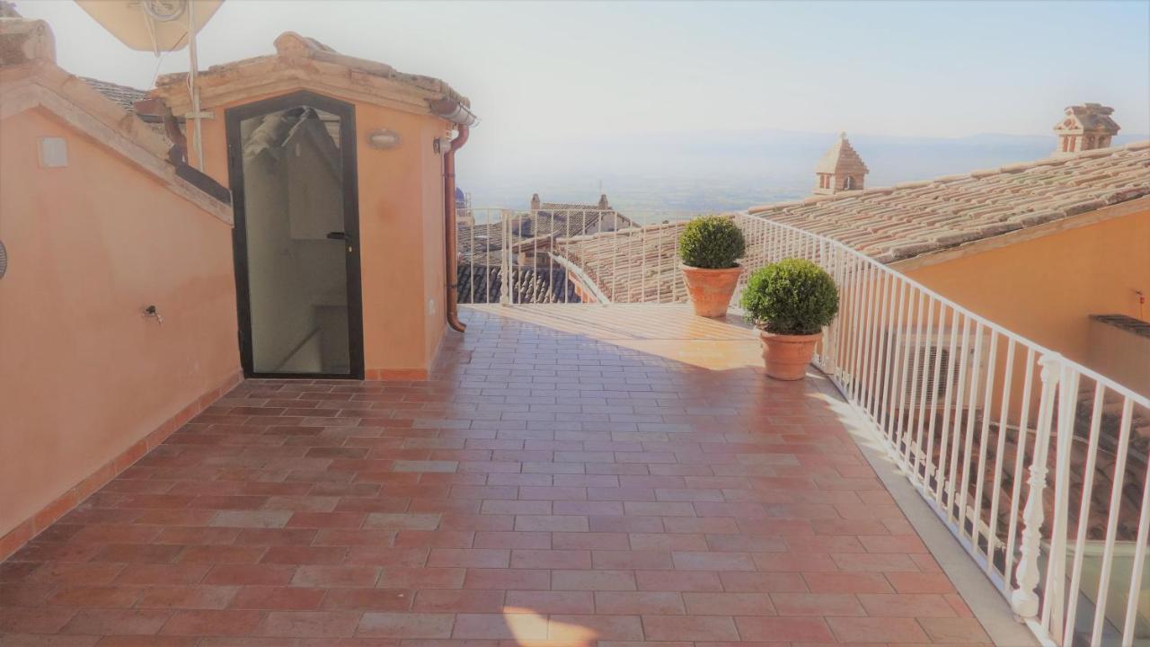 Portica10 Bed and Breakfast Assisi Exteriör bild